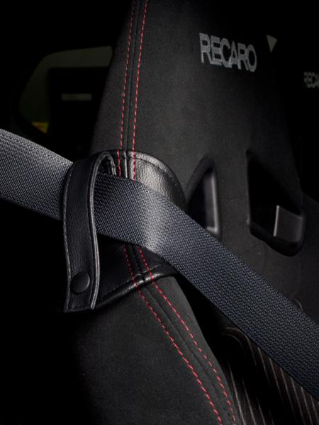 JADE Sicherheitsgurtführung für Recaro-Sitze