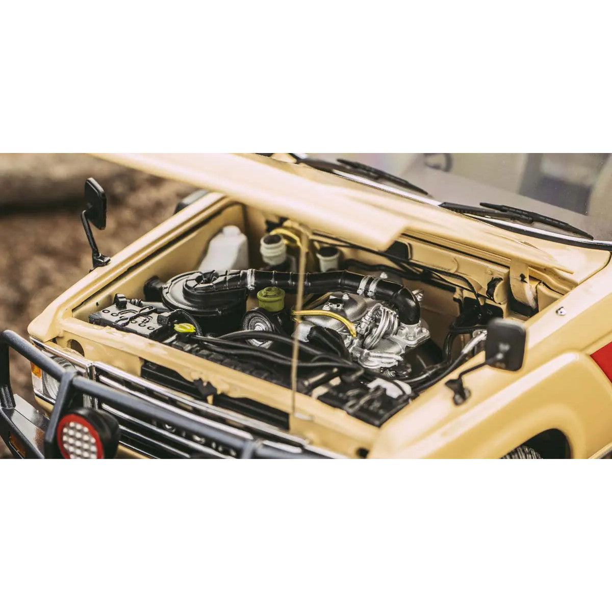 Kyosho Original 1/18 Toyota Land Cruiser 60 w/ Optional Parts