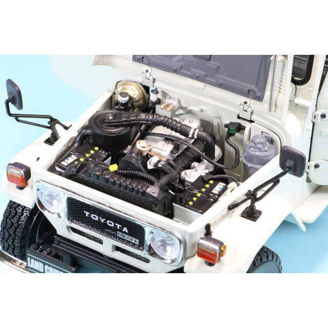 Kyosho Original 1/18 Toyota Land Cruiser 40 Van
