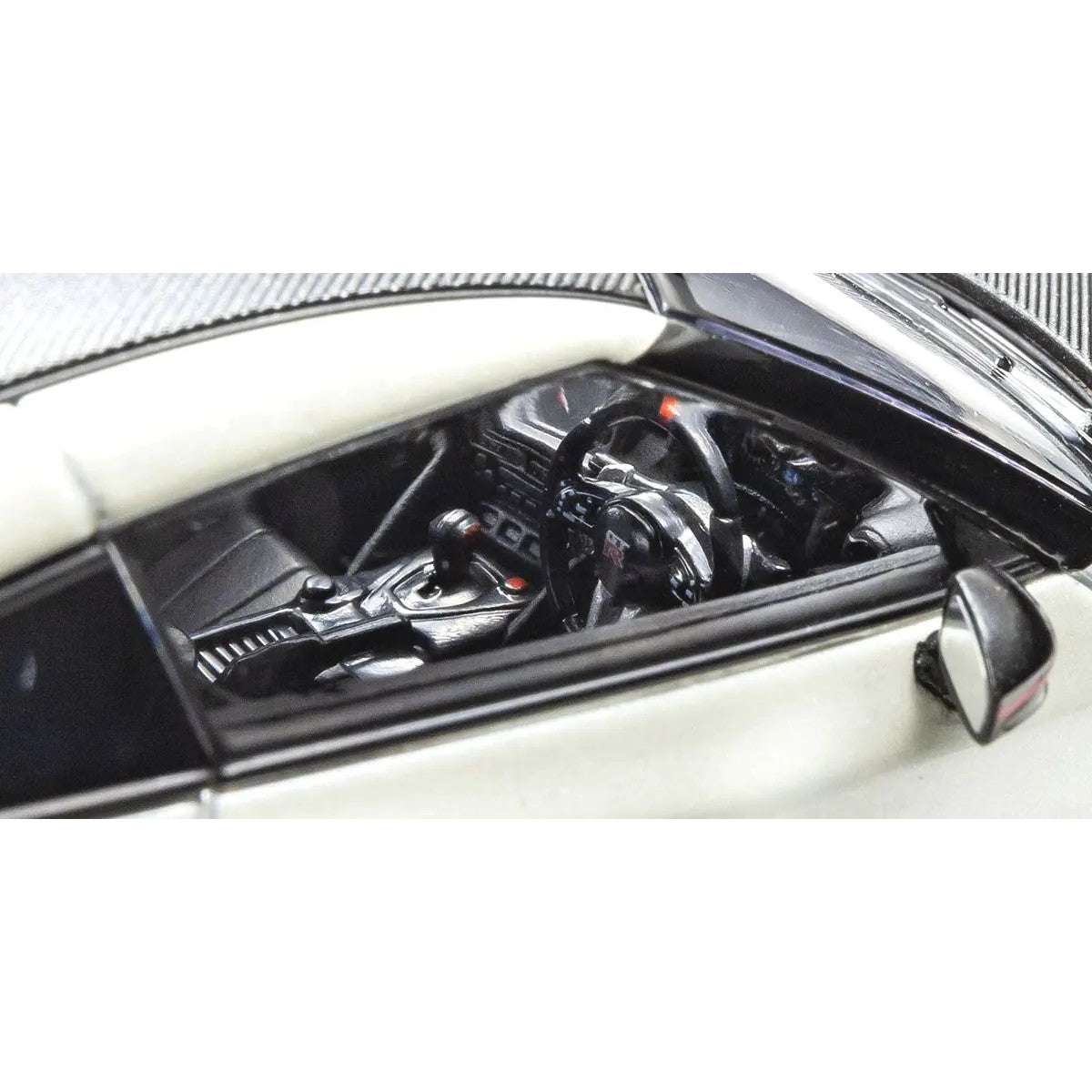 Kyosho Original 1/43 Nissan GT-R Nismo 2024 (White)
